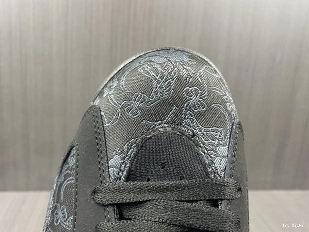 SD Jordan DB9818-001 6 Black (W) Retro Triple 0704